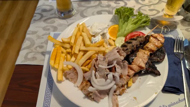 BookNoFees: Restauracja – Taverna Rhodos – Schmallenberg – Tawerna Rhodos, zdjęcie 3