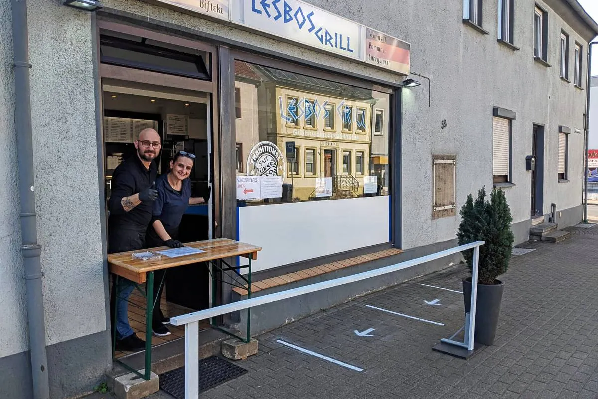 BookNoFees: Bar z przekąskami – Imbiß Lesvos Grill – Hemer – Bar z przekąskami „Lesvos Grill”, zdjęcie 1