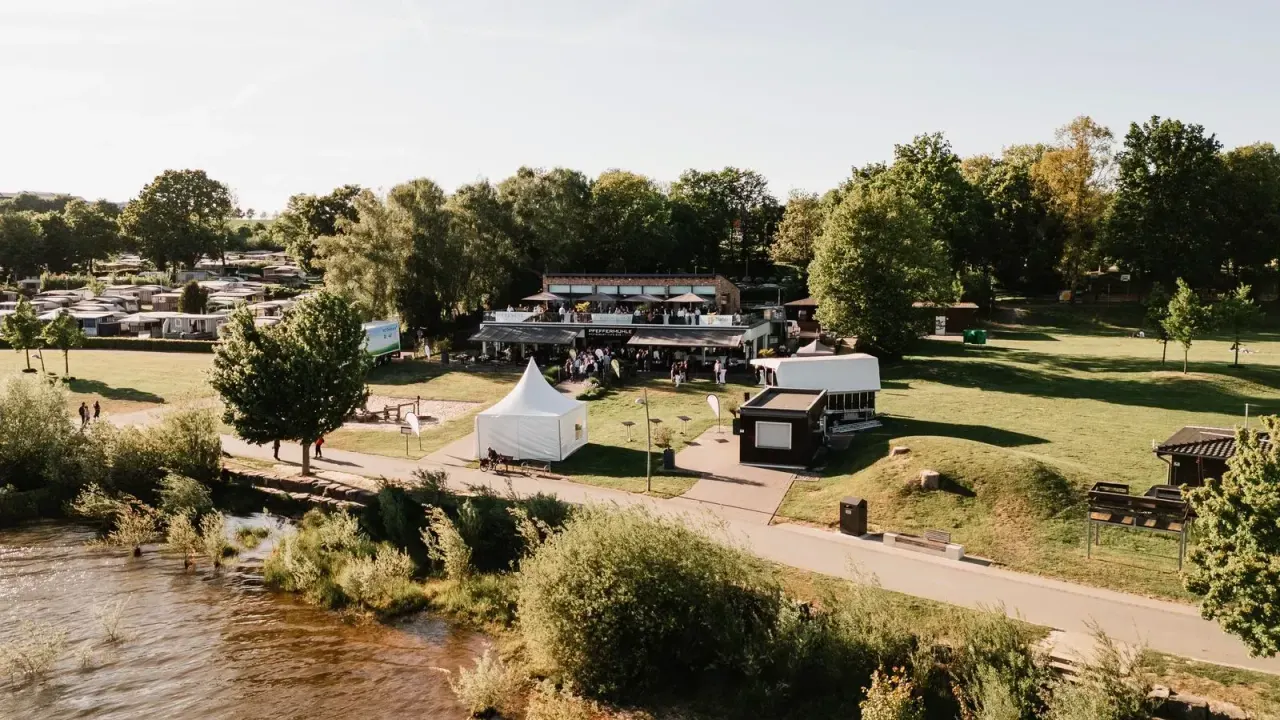 BookNoFees: Restauracja – Pfeffermühle am See – Möhnesee-Körbecke – Młynek do pieprzu nad jeziorem, zdjęcie 1