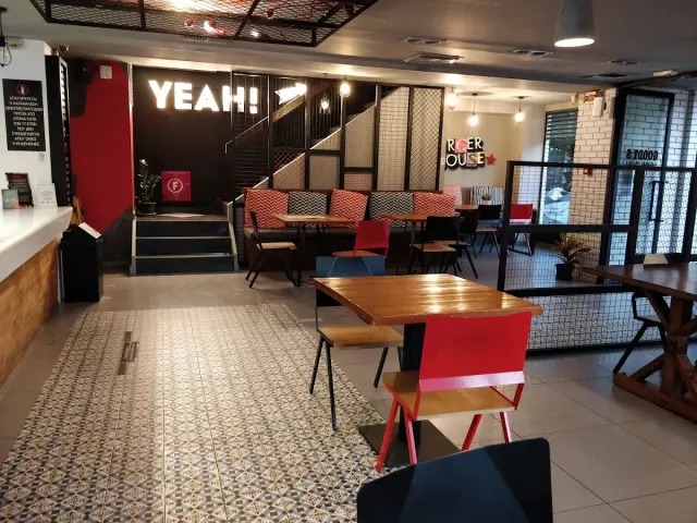 BookNoFees: Restauracja – Goody's – Athens – Goody's, zdjęcie 3