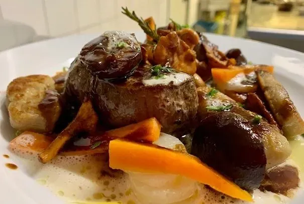 BookNoFees: Restauracja – Thuns Hotel-Restaurant – Werdohl – Hotel i restauracja w Thun, zdjęcie 2
