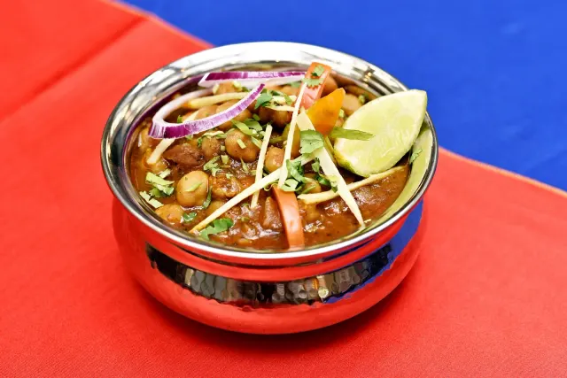 BookNoFees: Restauracja – Amritsar Mail – Prague – Amritsar Mail, zdjęcie 3
