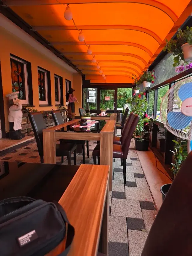 BookNoFees: Restauracja – Pungelscheider Schnitzelranch – Werdohl – Ranczo kotletów w Pungelscheidzie, zdjęcie 2