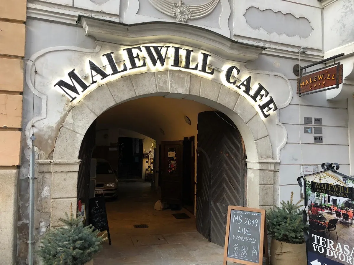BookNoFees: Kawiarnia – Café Malewill – Bratislava – Kawiarnia Malewill, zdjęcie 1