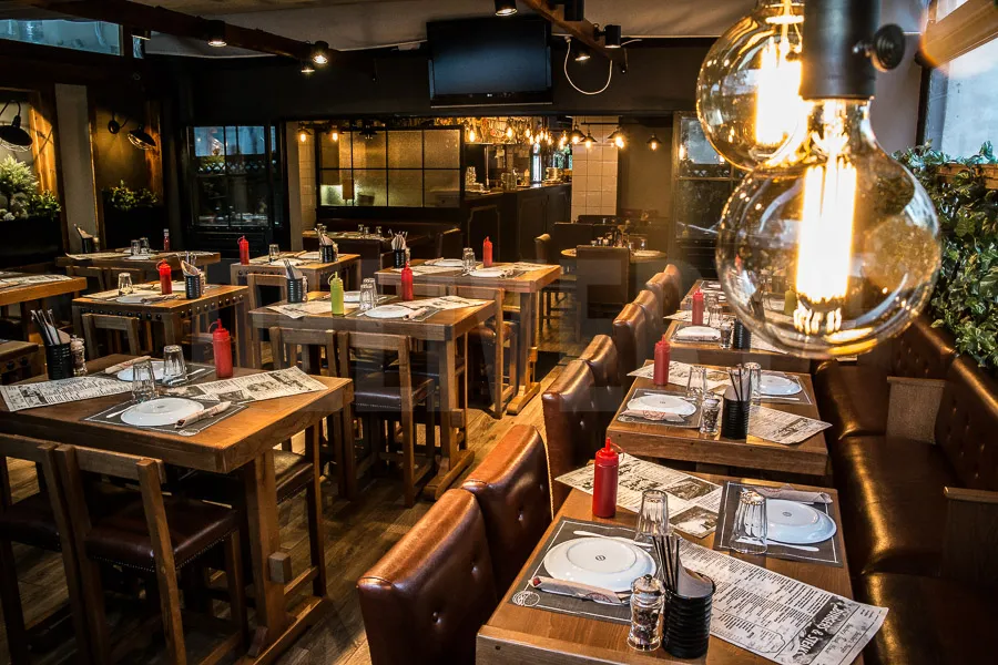 BookNoFees: Restauracja – Butcher's Burger – Athens – Burger z rzeźni, zdjęcie 1