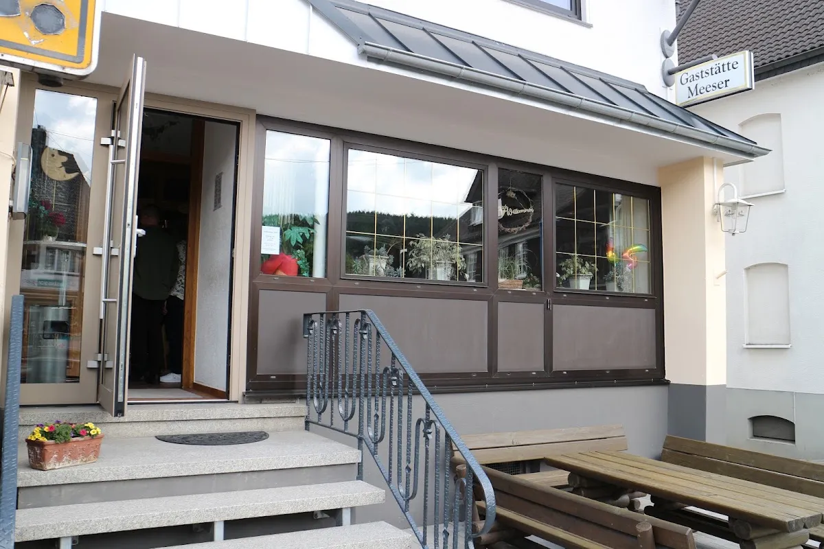 BookNoFees: Restauracja – Gaststätte Albert Meeser – Kirchhundem – Restauracja Albert Meeser, zdjęcie 1