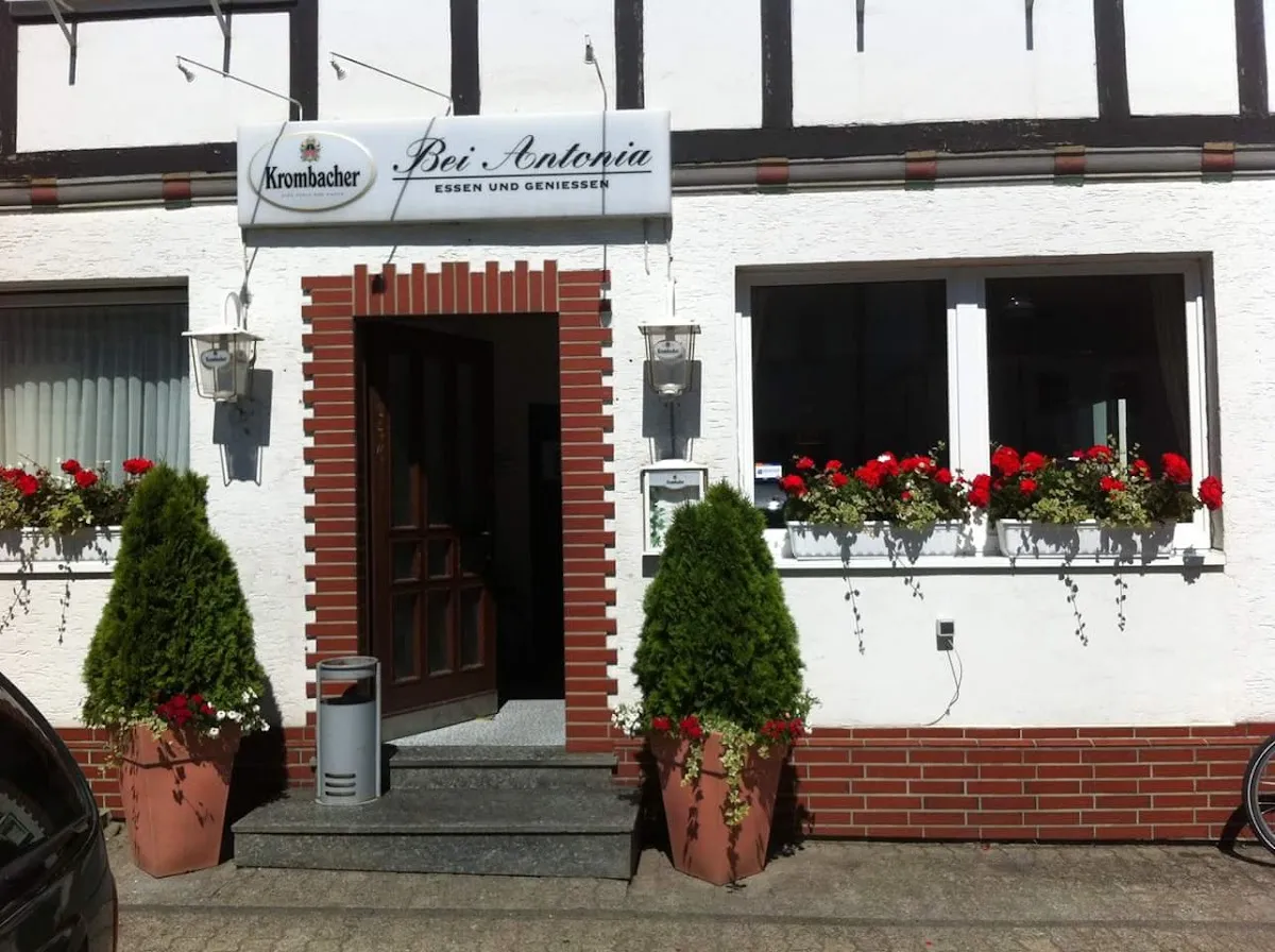 BookNoFees: Restauracja – Bei Antonia — Essen u. Genießen – Olsberg – U Antonii — Jedzenie i przyjemności, zdjęcie 1