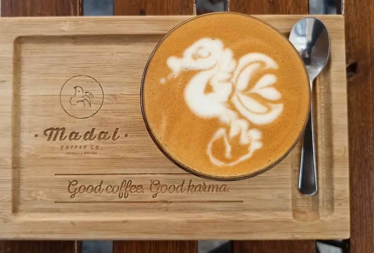 BookNoFees: Restauracja – Madal Cafe – Budapest – Madal Cafe, zdjęcie 1