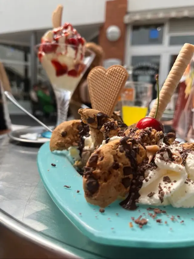 BookNoFees: Restauracja – Eis-Café San Marco – Arnsberg-Hüsten – Eis-Café San Marco, zdjęcie 3