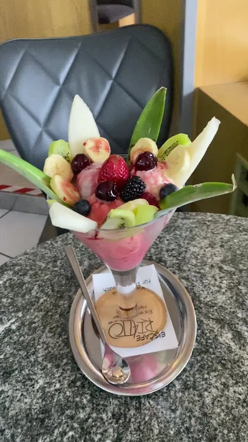 BookNoFees: Restauracja – Eiscafé Rialto – Fröndenberg – Kawiarnia lodowa Rialto, zdjęcie 3