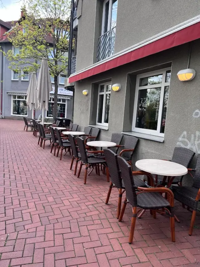 BookNoFees: Eiscafé Rialto, Fröndenberg