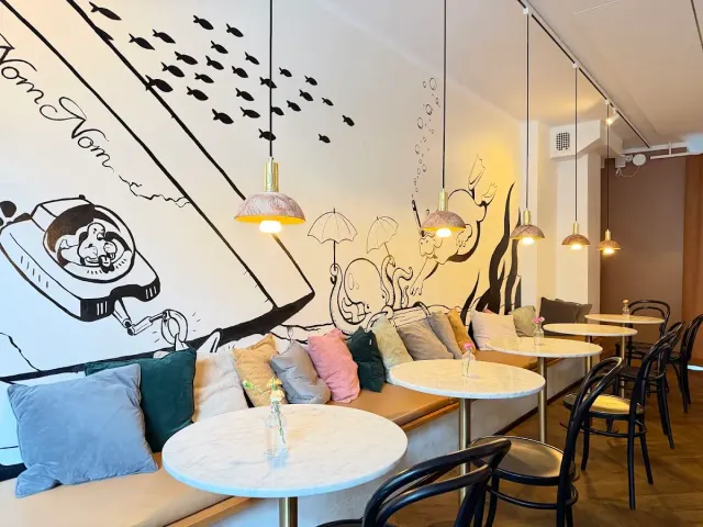 BookNoFees: Kawiarnia – Green Hippo Cafe – Helsinki – Kawiarnia Green Hippo, zdjęcie 2