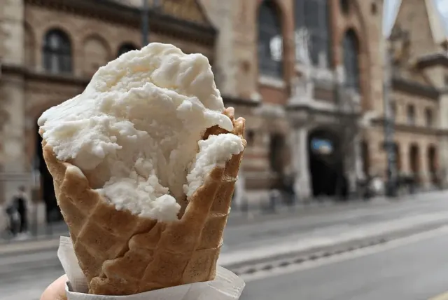 BookNoFees: Lody – Levendula Kézműves Fagylaltozó – Budapest – Lodziarnia rzemieślnicza „Levendula”, zdjęcie 3