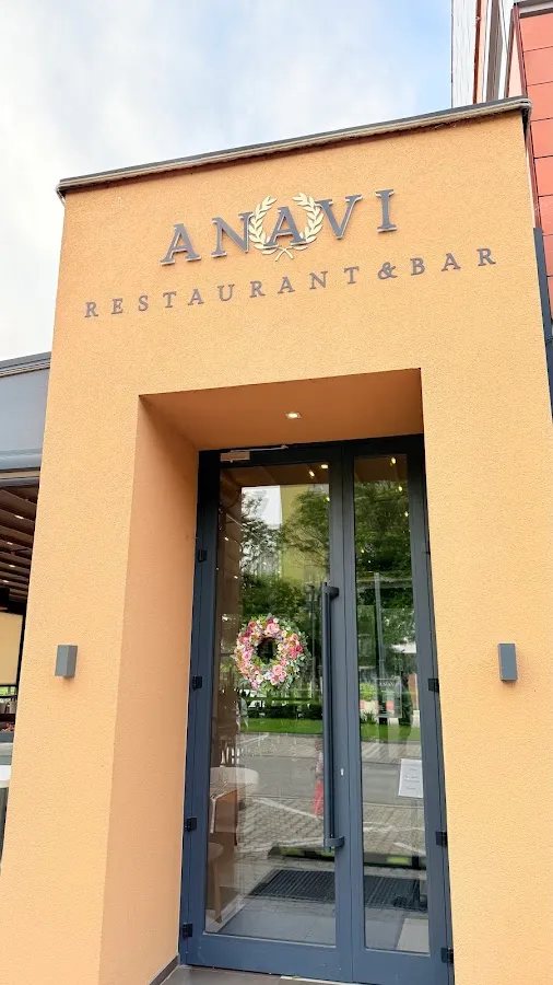 BookNoFees: Restauracja – Anavi – Bratislava – Ten, zdjęcie 1