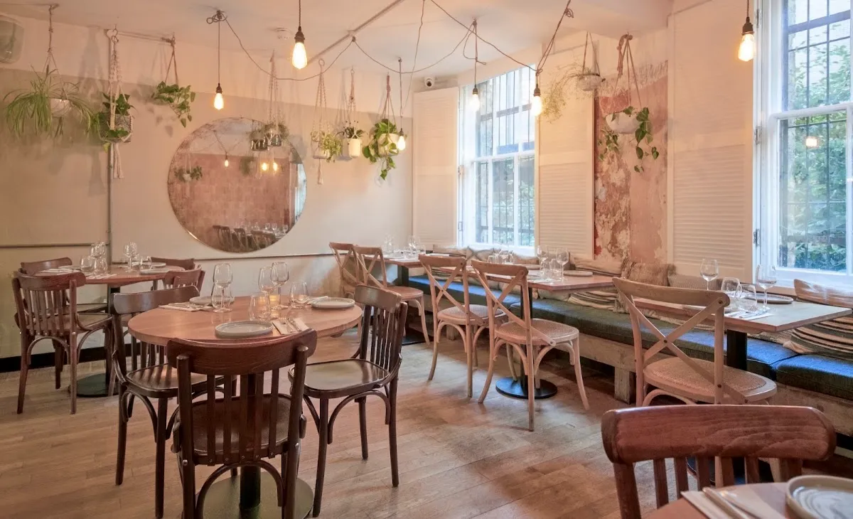 BookNoFees: Restauracja – Delamina East – London – Delamina Wschód, zdjęcie 1