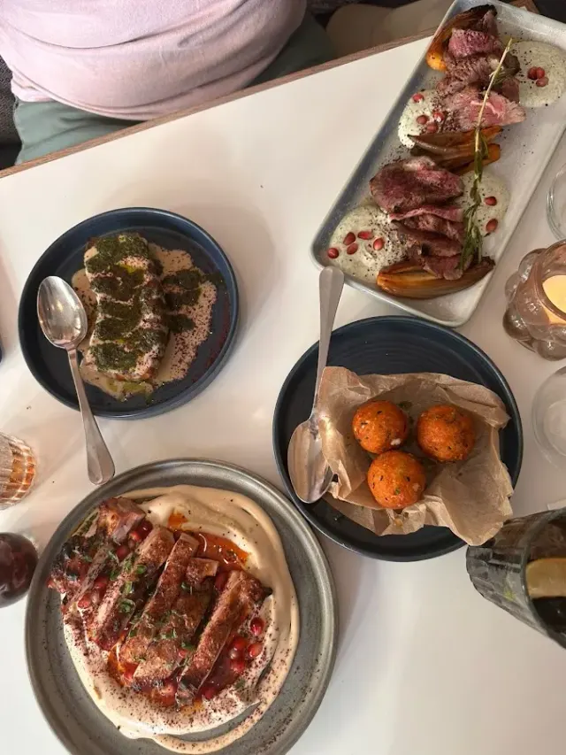 BookNoFees: Restauracja – Delamina East – London – Delamina Wschód, zdjęcie 2