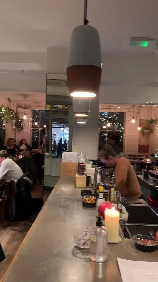 BookNoFees: Restauracja – Delamina East – London – Delamina Wschód, zdjęcie 3