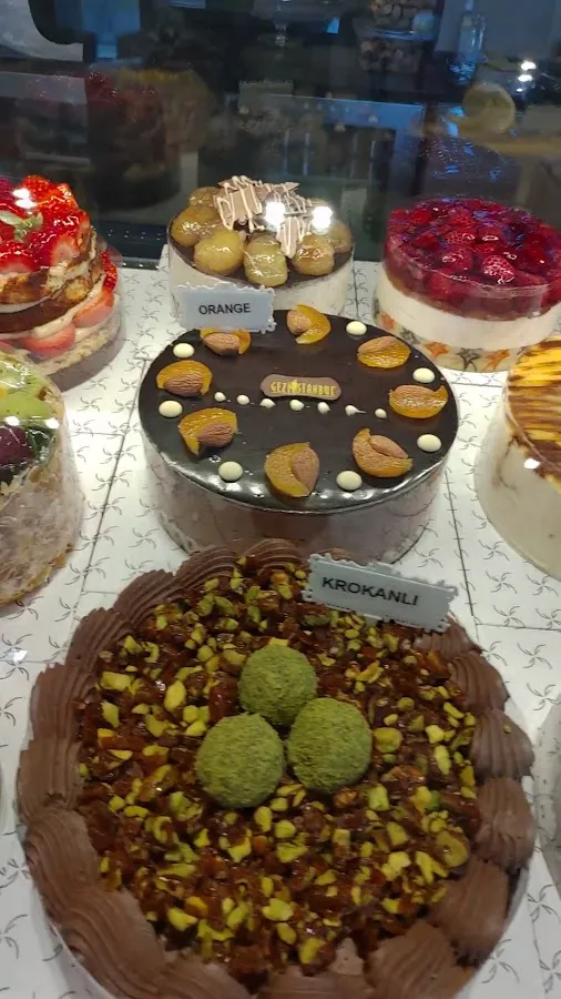 BookNoFees: Kawiarnia – Gezi İstanbul Cafe – Istanbul – Kawiarnia Gezi Istanbul, zdjęcie 3