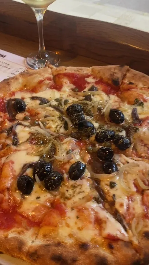 BookNoFees: Restauracja – Ciao Pizza – London – Witaj, Pizza, zdjęcie 3