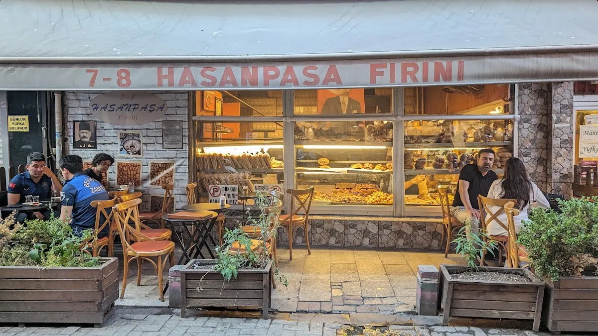 BookNoFees: Piekarnia – 7-8 Hasanpaşa Fırını – Istanbul – 7–8 Piekarnia Hasanpaşa, zdjęcie 1