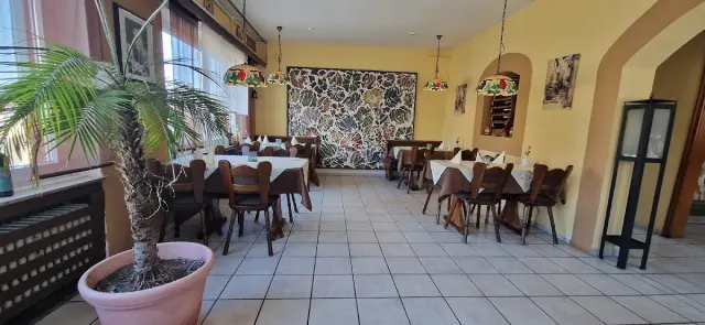 BookNoFees: Restauracja – Bella Italia – Lippetal – Piękna Italia, zdjęcie 2