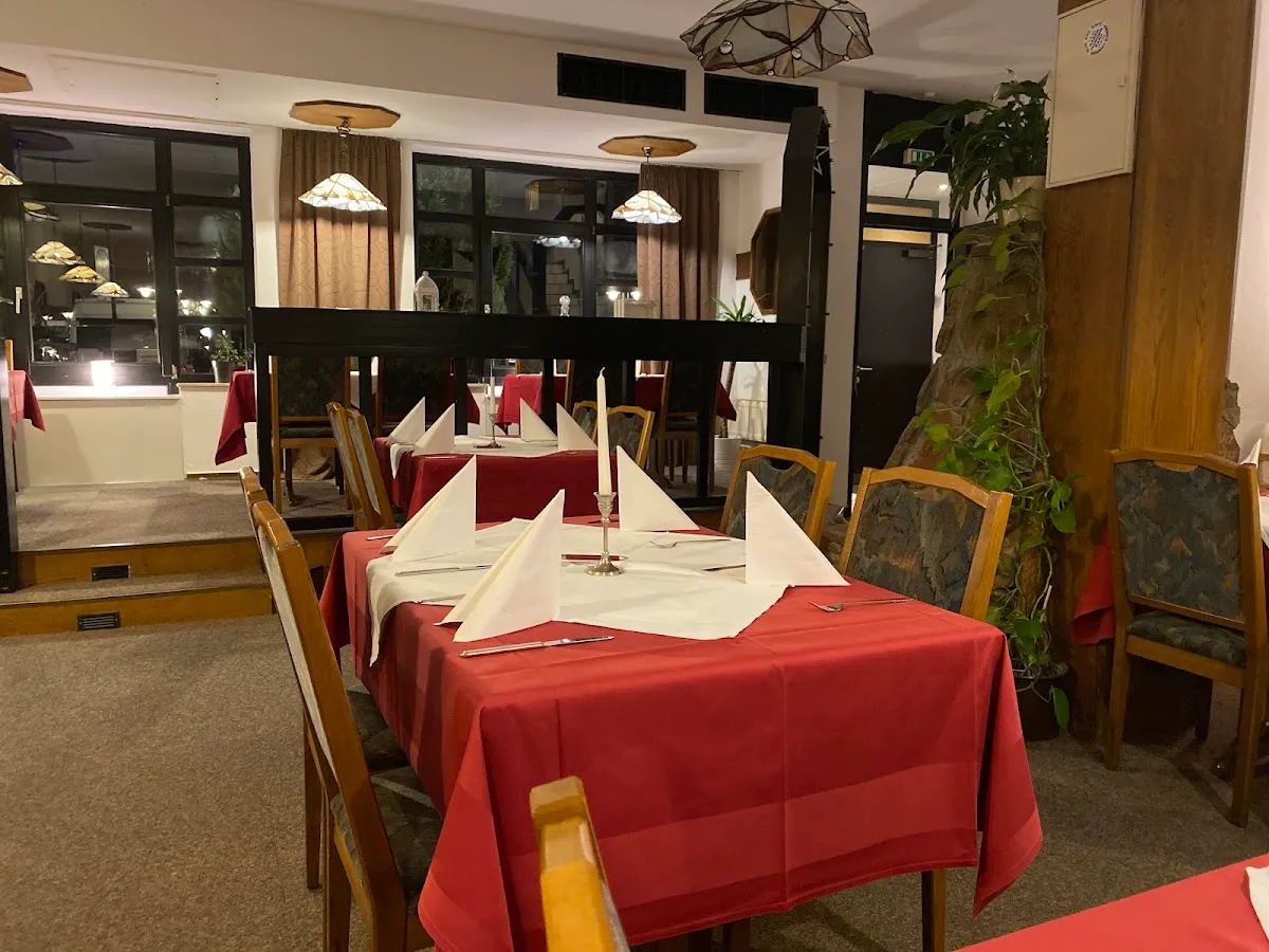 BookNoFees: Restauracja – Adria Restaurant Geseke – Geseke – Restauracja Adria w Geseke, zdjęcie 1