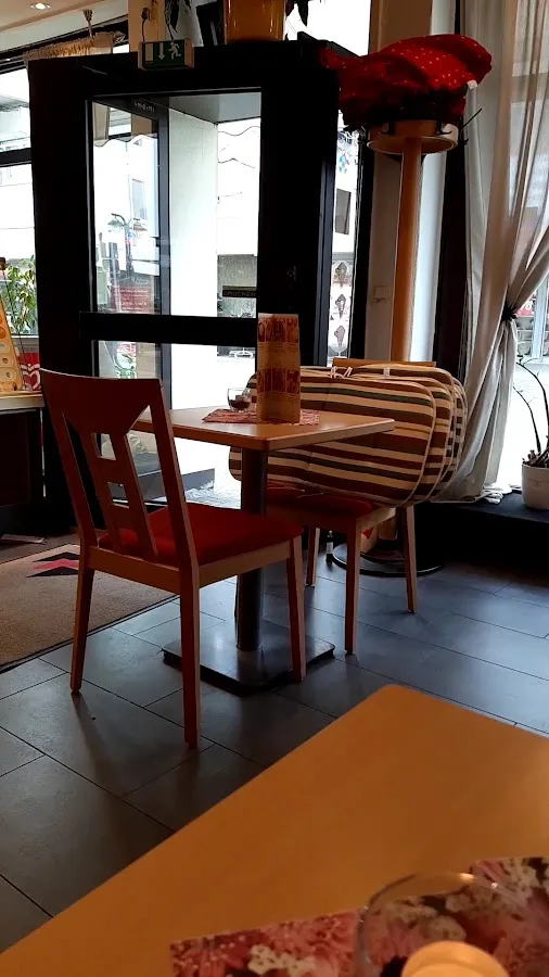 BookNoFees: Restauracja – Anna's Café – Geseke – Kawiarnia Anny, zdjęcie 3
